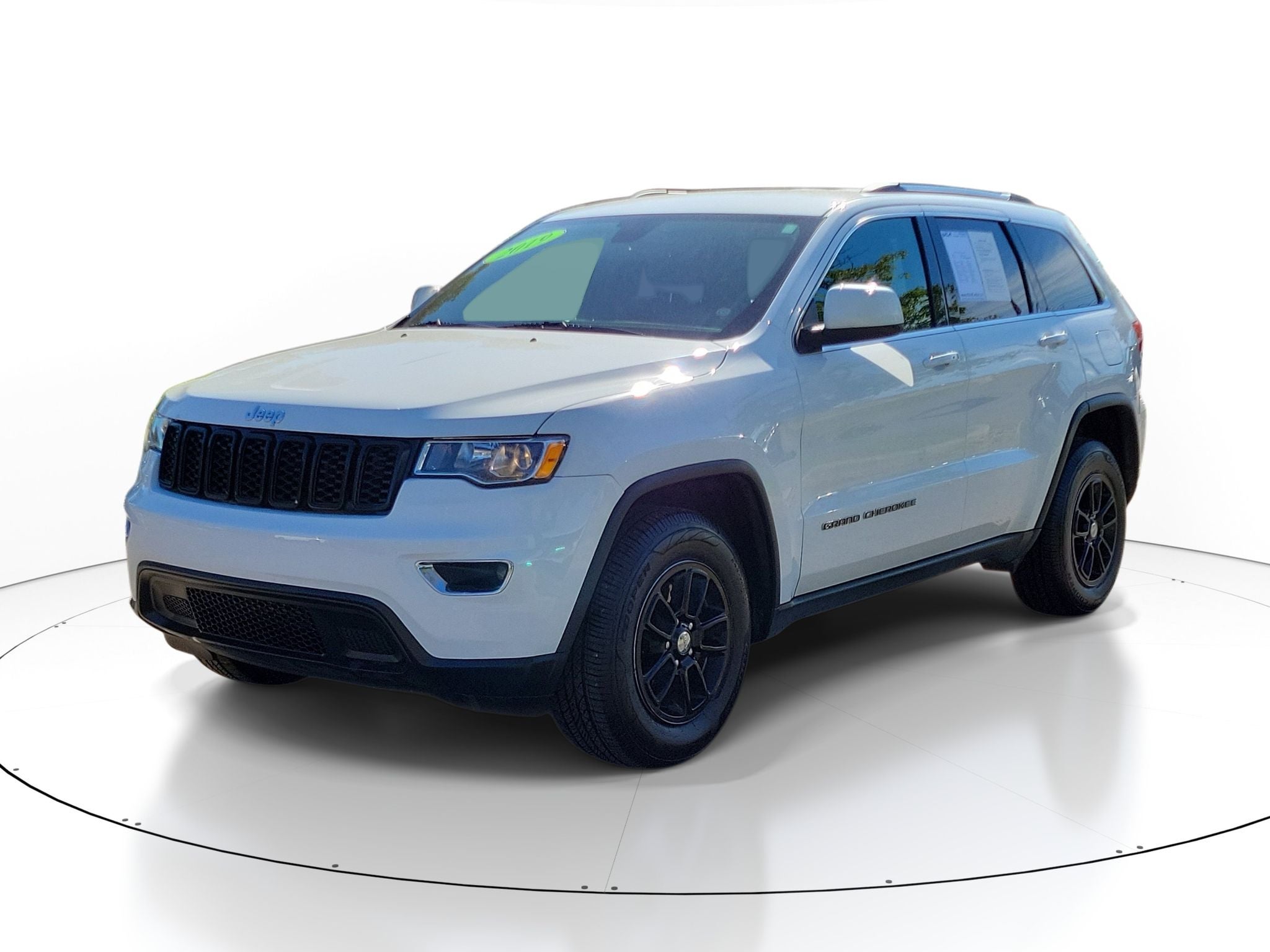 Used 2019 Jeep Grand Cherokee Laredo E with VIN 1C4RJFAG6KC855855 for sale in Canton, MI