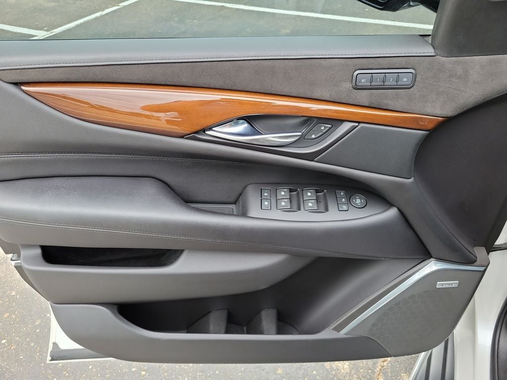 2020 Cadillac Escalade ESV Luxury