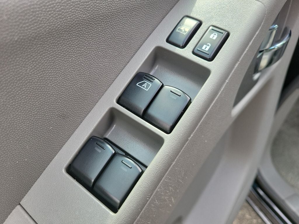 2012 Nissan Frontier SV