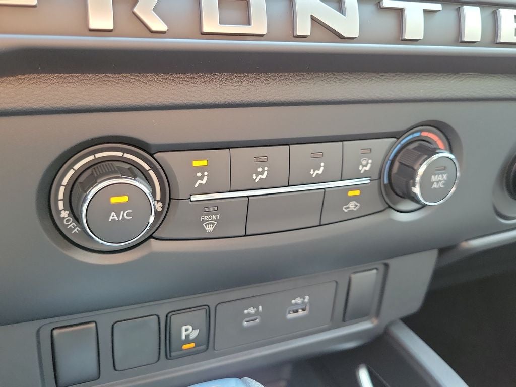 2026 Nissan Frontier SV