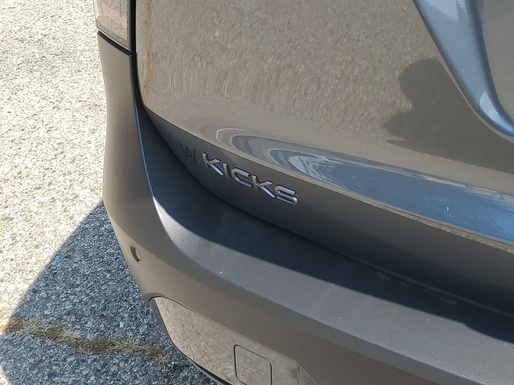 2025 Nissan Kicks SV