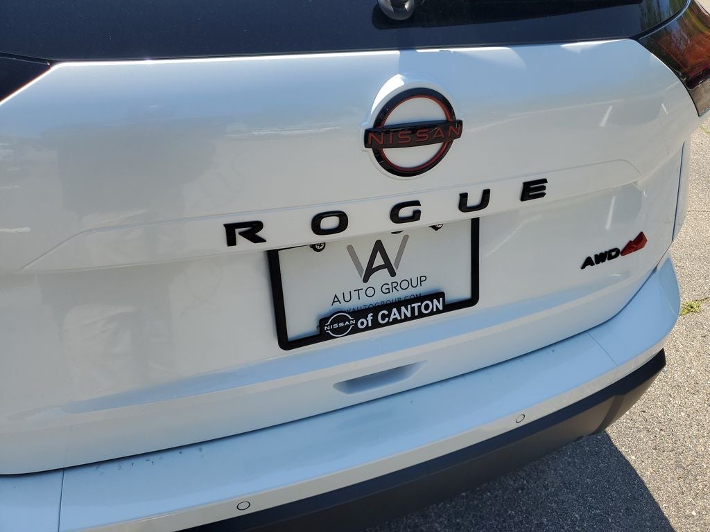 2026 Nissan Rogue Rock Creek