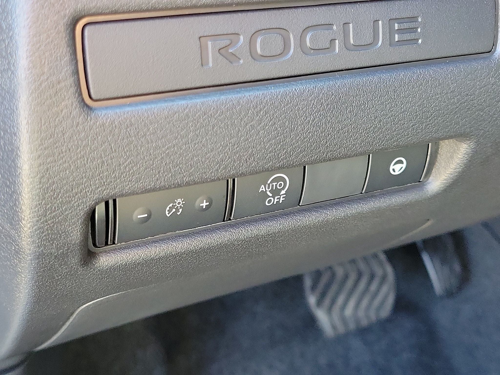 2027 Nissan Rogue SV