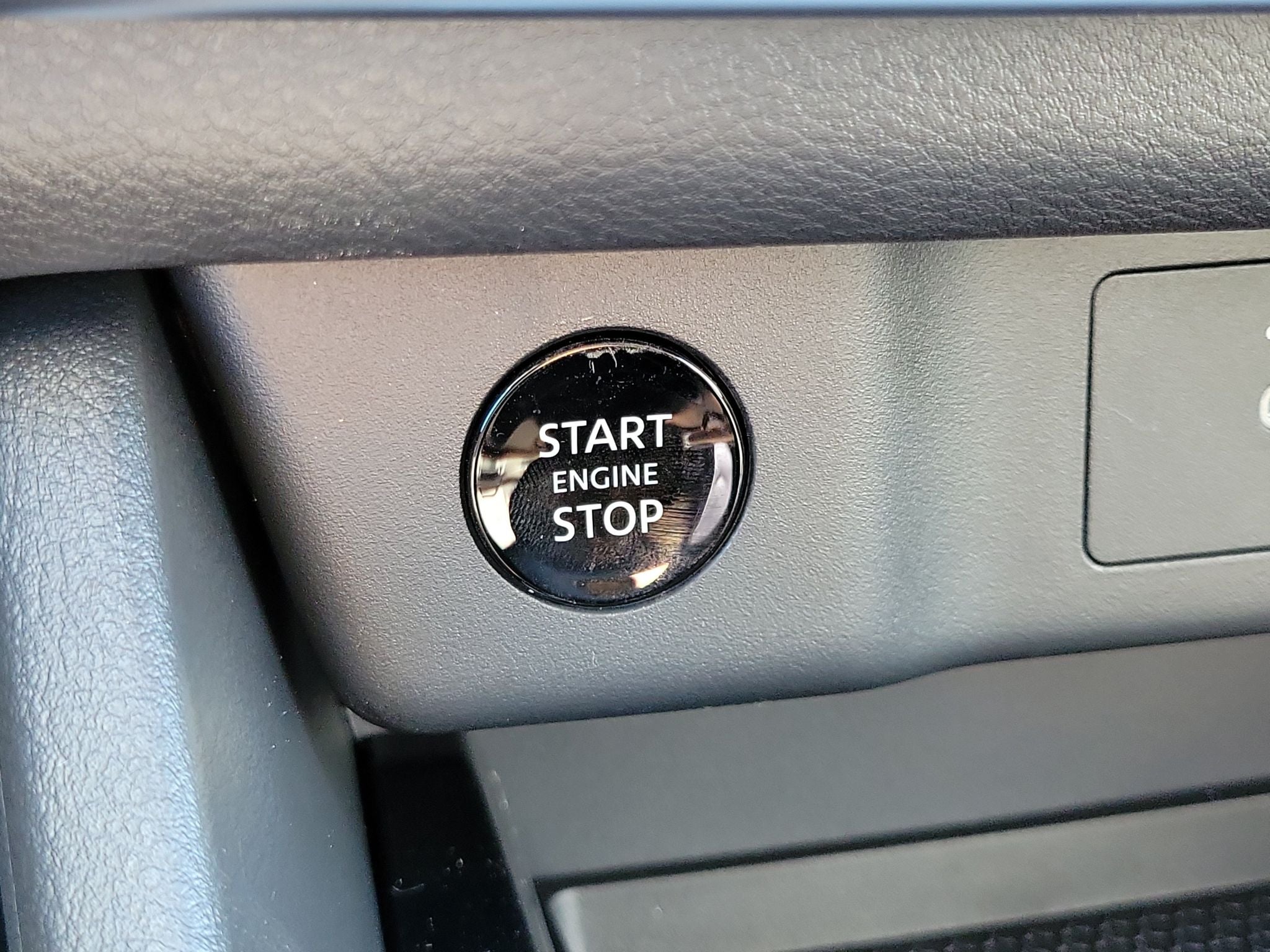2027 Nissan Rogue SV