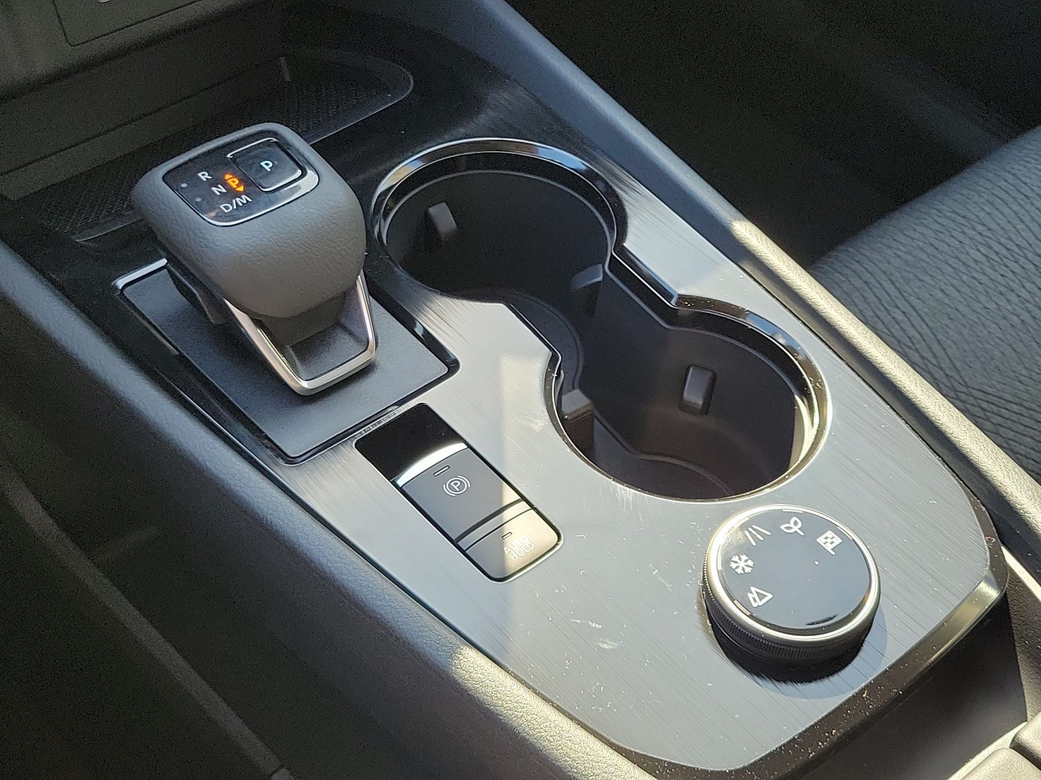 2027 Nissan Rogue SV