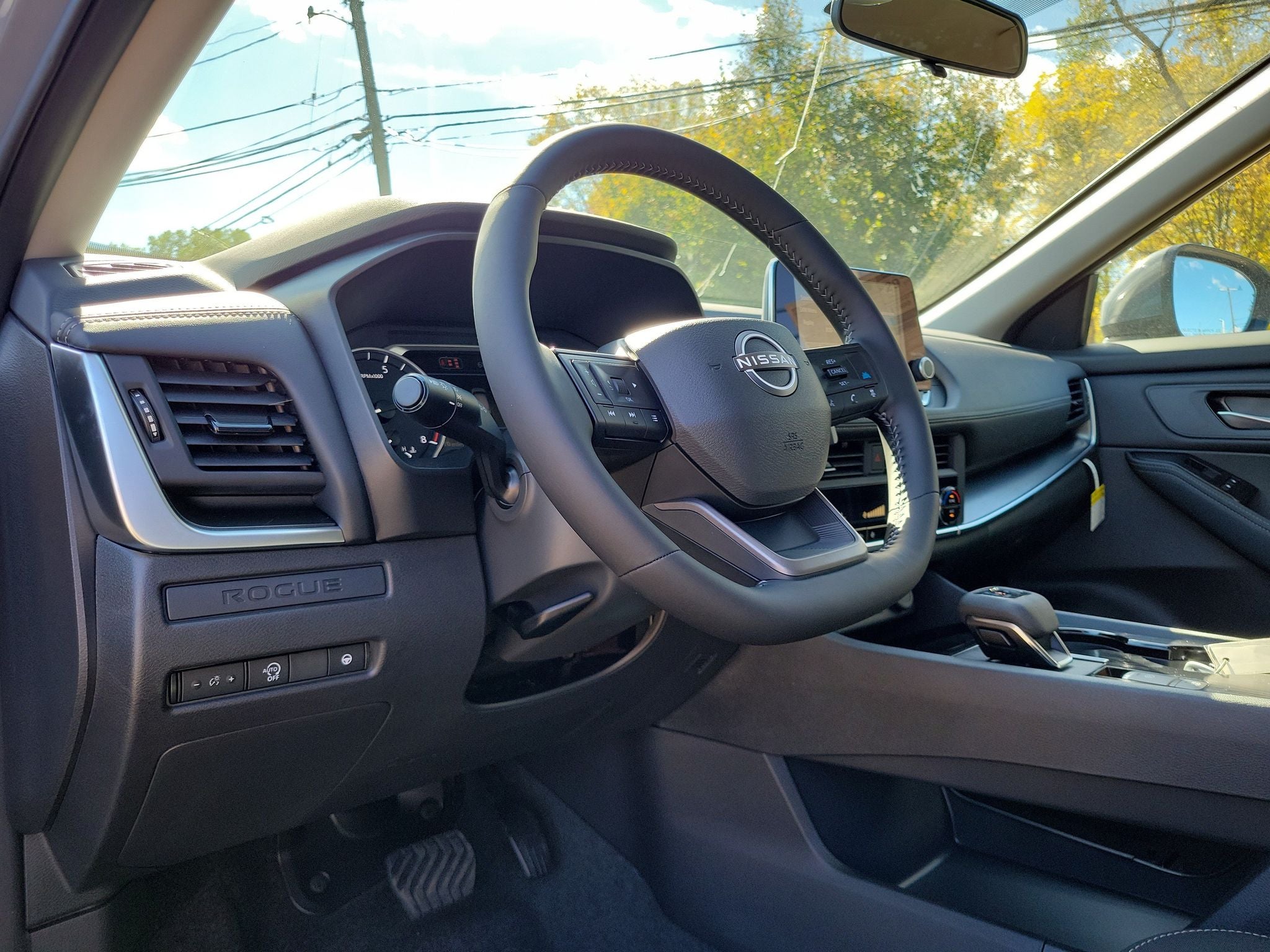 2027 Nissan Rogue SV