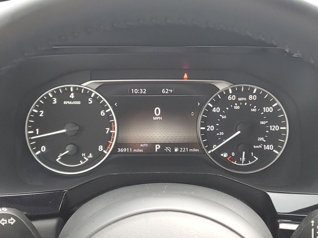 2024 Nissan Pathfinder SV