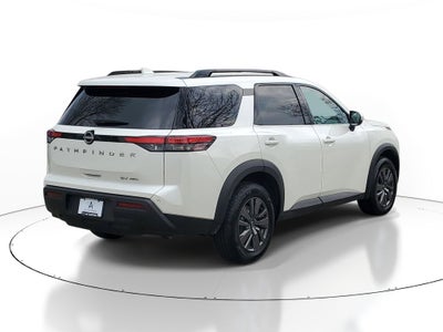 2024 Nissan Pathfinder SV