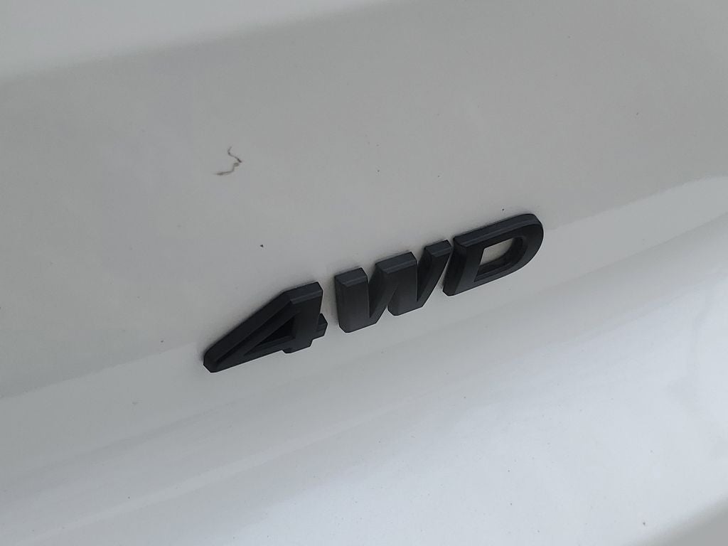 2023 Nissan Pathfinder SV