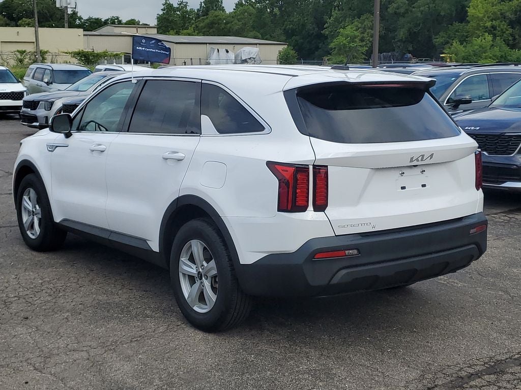 2023 Kia Sorento LX