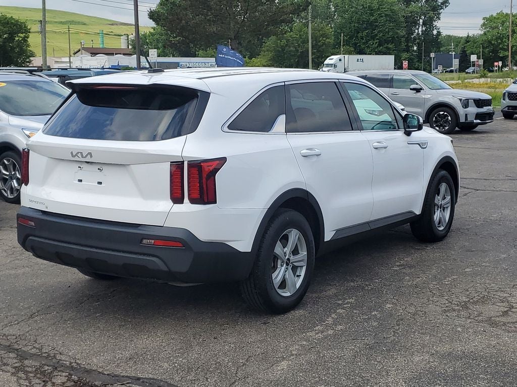 2023 Kia Sorento LX