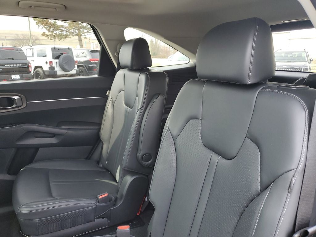 2025 Kia Sorento X-Line EX