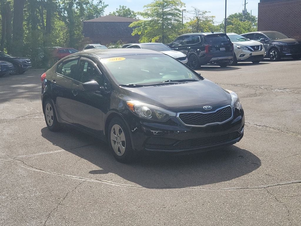 Used 2016 Kia Forte LX with VIN KNAFK4A63G5535722 for sale in Canton, MI