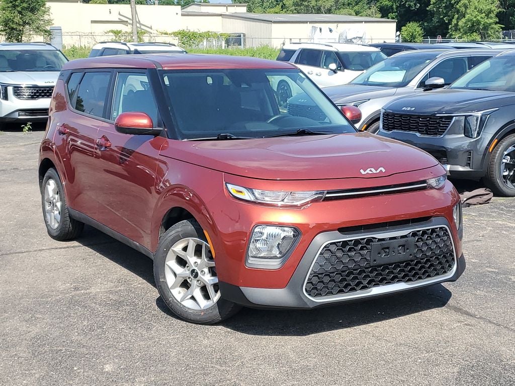 2022 Kia Soul LX