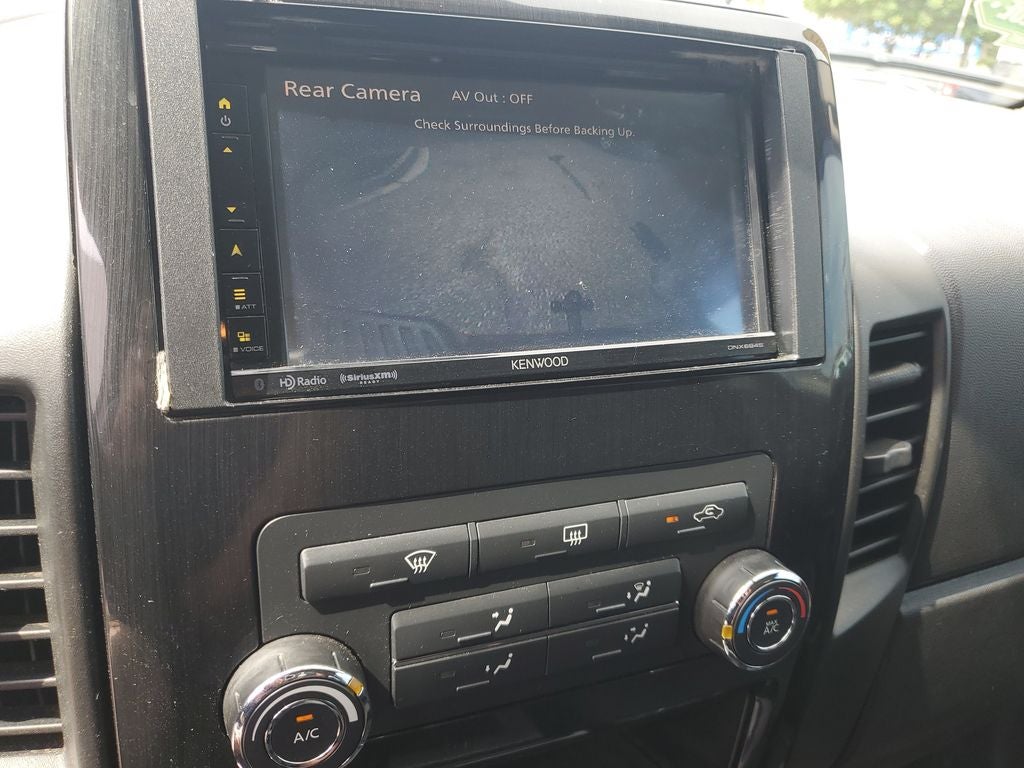 2013 Nissan Titan SV