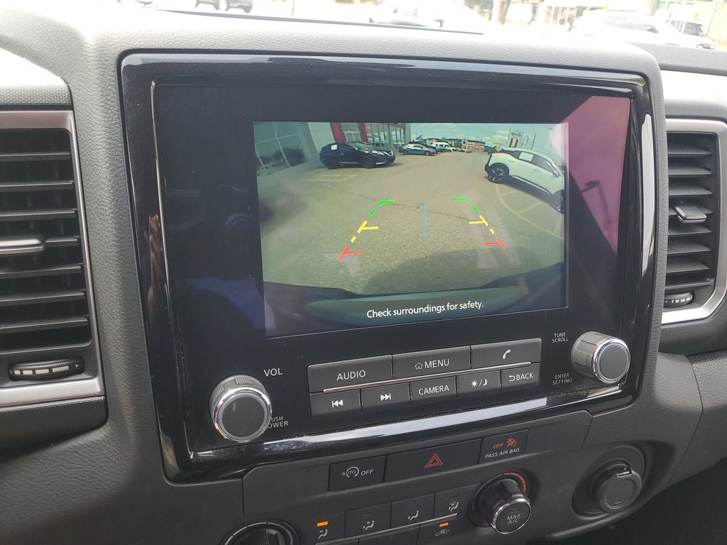 2023 Nissan Frontier SV