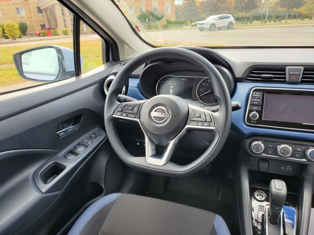 2025 Nissan Versa SV