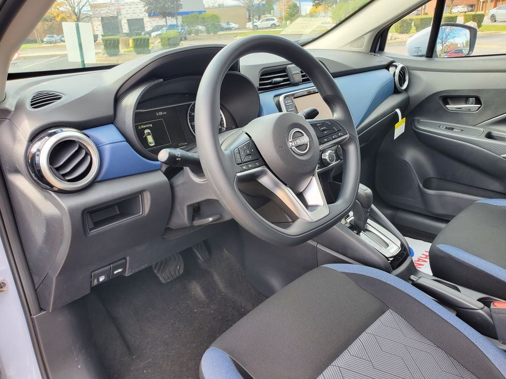 2025 Nissan Versa SV