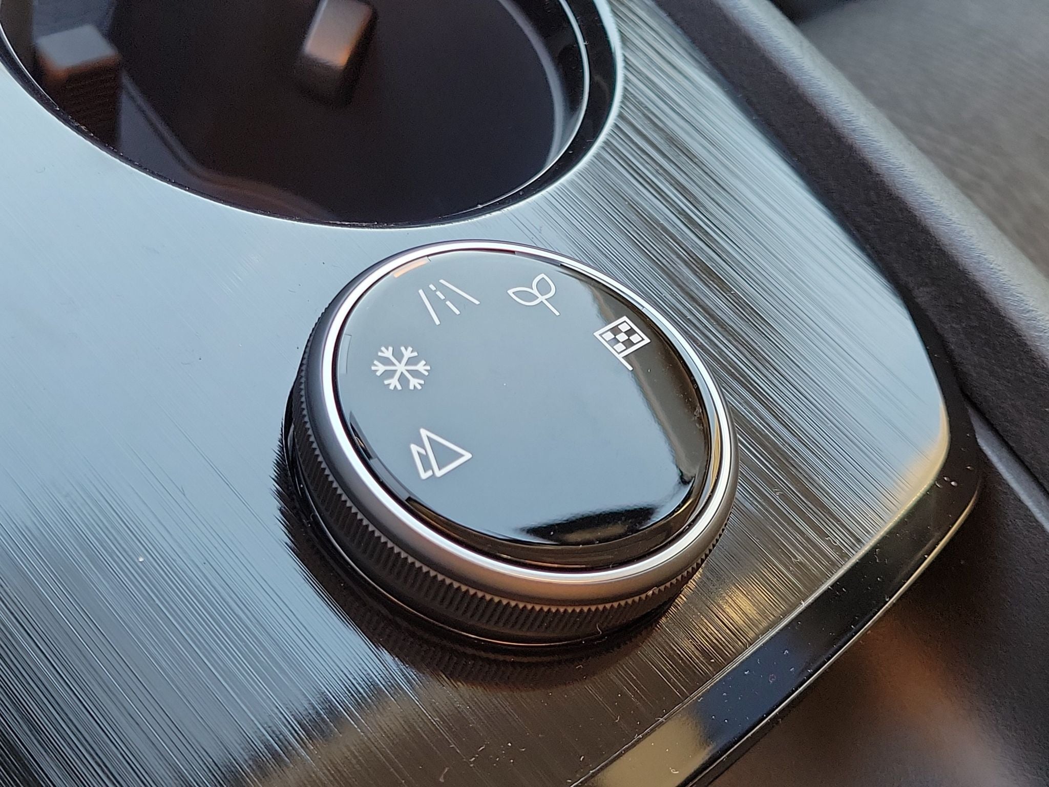 2027 Nissan Rogue SV
