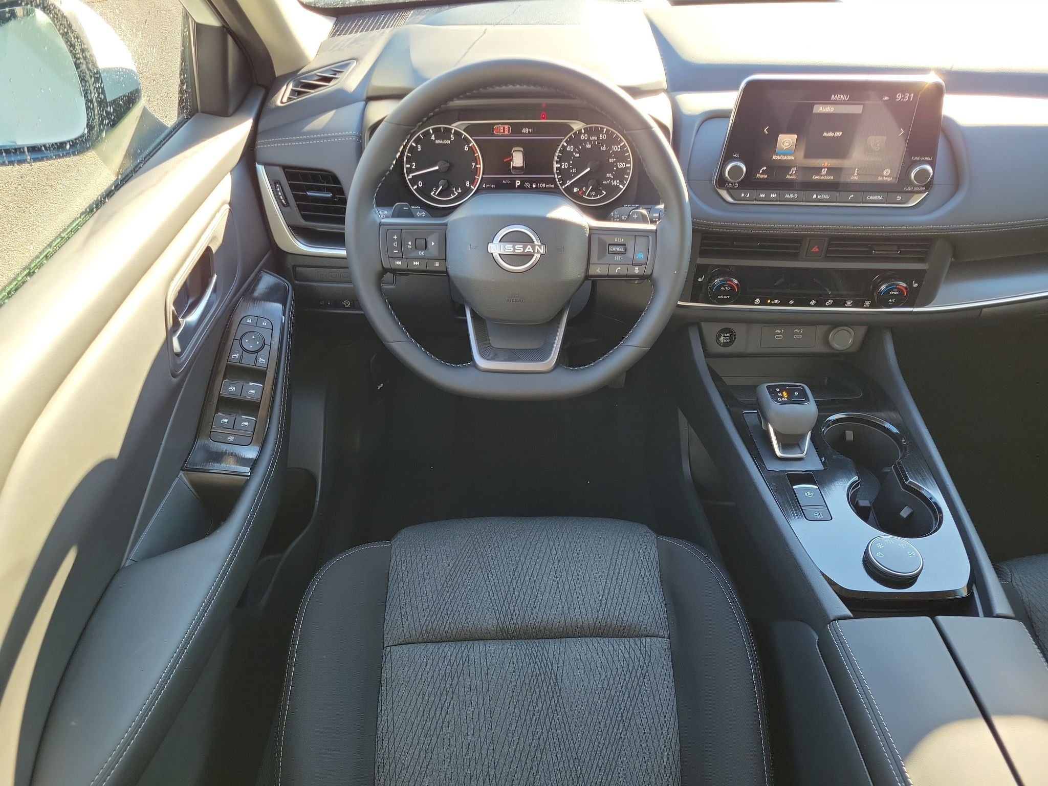 2027 Nissan Rogue SV