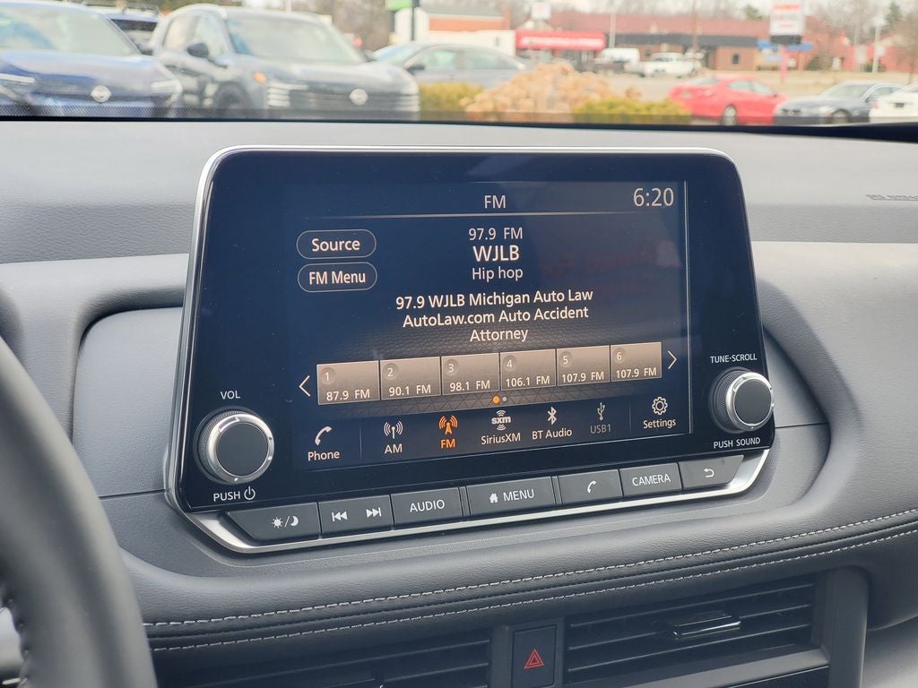 2026 Nissan Rogue SV