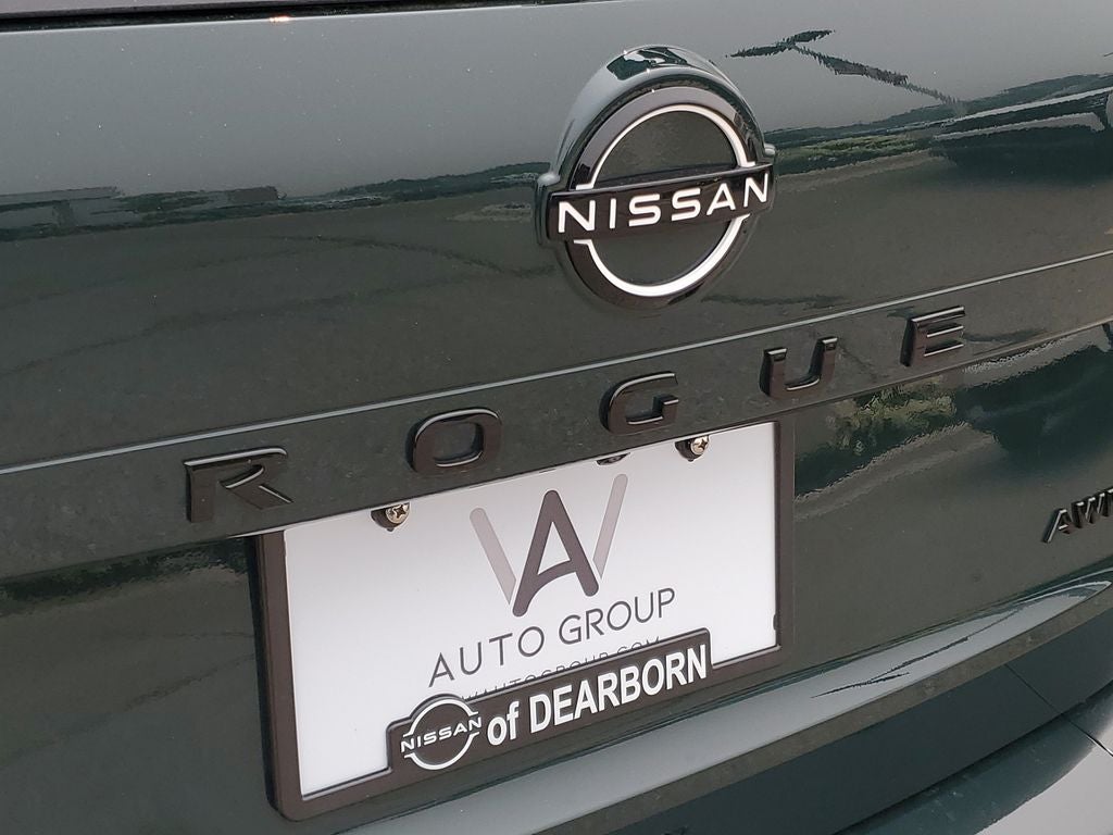 2026 Nissan Rogue Dark Armor