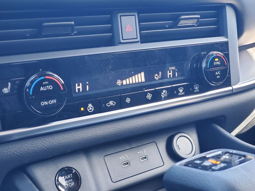 2026 Nissan Rogue SV