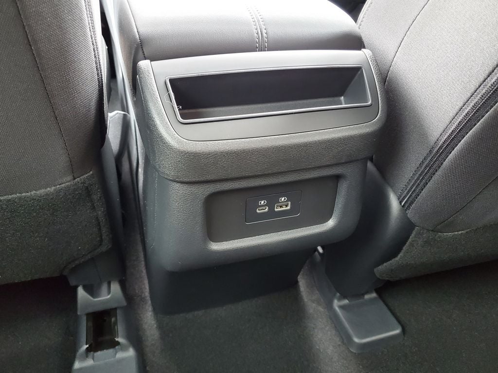 2025 Nissan Pathfinder S