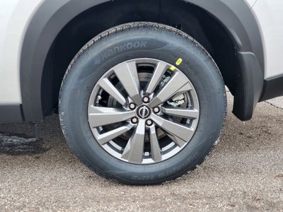 2025 Nissan Pathfinder S