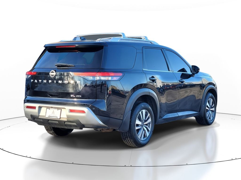 2023 Nissan Pathfinder SL