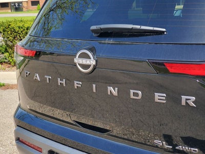 2026 Nissan Pathfinder SL
