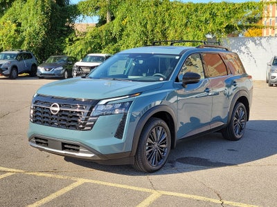 2026 Nissan Pathfinder SL
