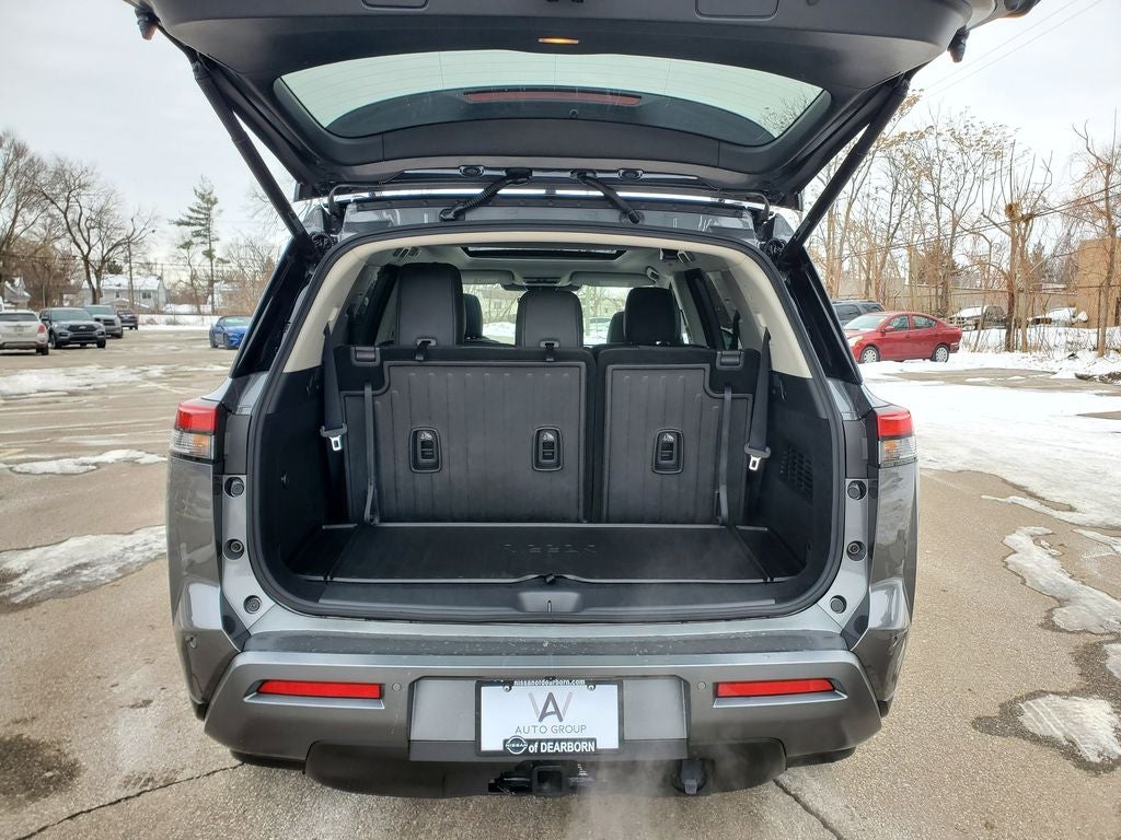 2026 Nissan Pathfinder Platinum