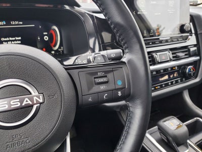 2023 Nissan Pathfinder Platinum w/ CAPTAINS CHAIRS