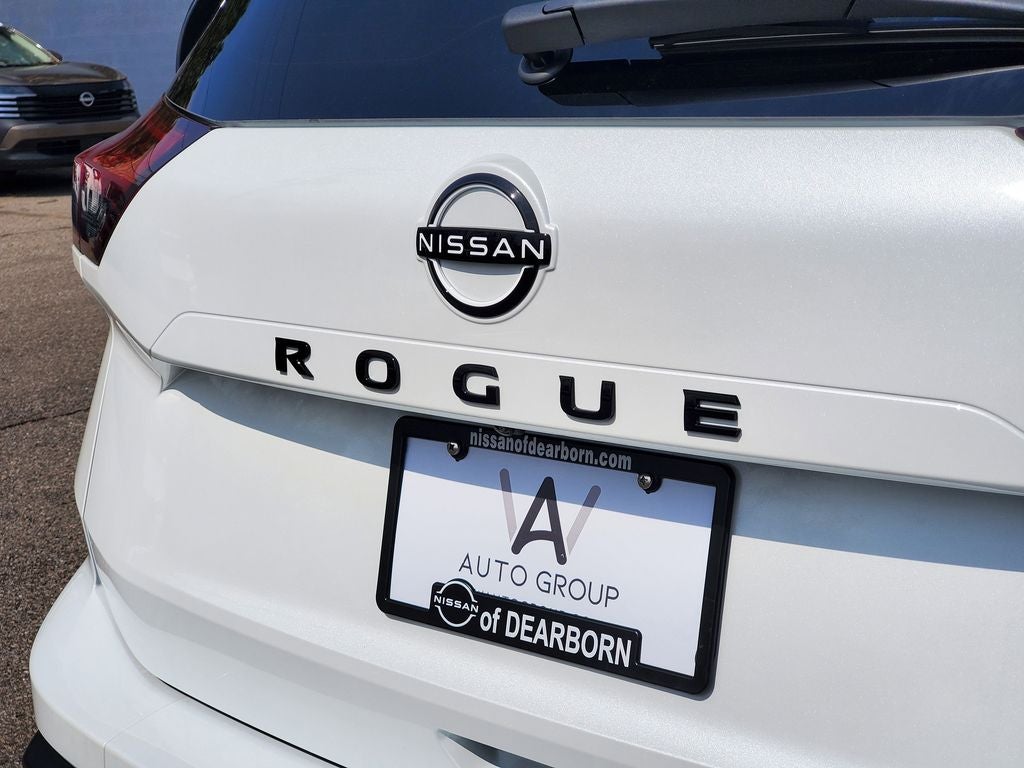 2026 Nissan Rogue Dark Armor