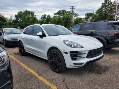 2016 Porsche Macan Turbo
