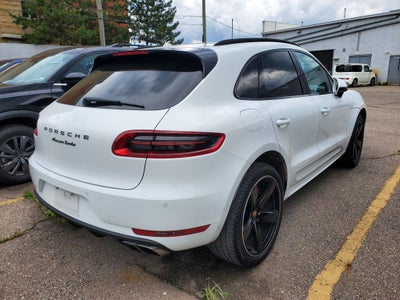 2016 Porsche Macan Turbo