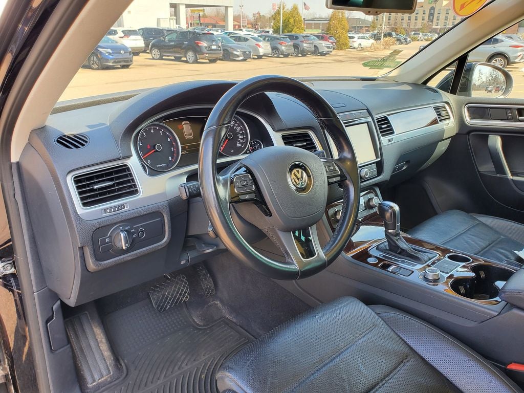 2016 Volkswagen Touareg Lux