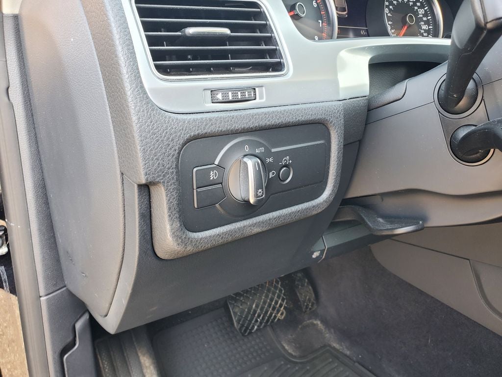 2016 Volkswagen Touareg Lux