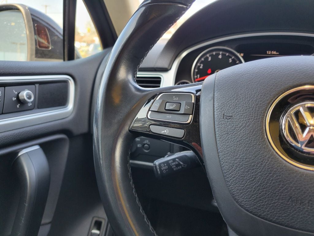 2016 Volkswagen Touareg Lux