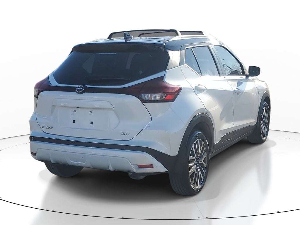 2022 Nissan Kicks SV