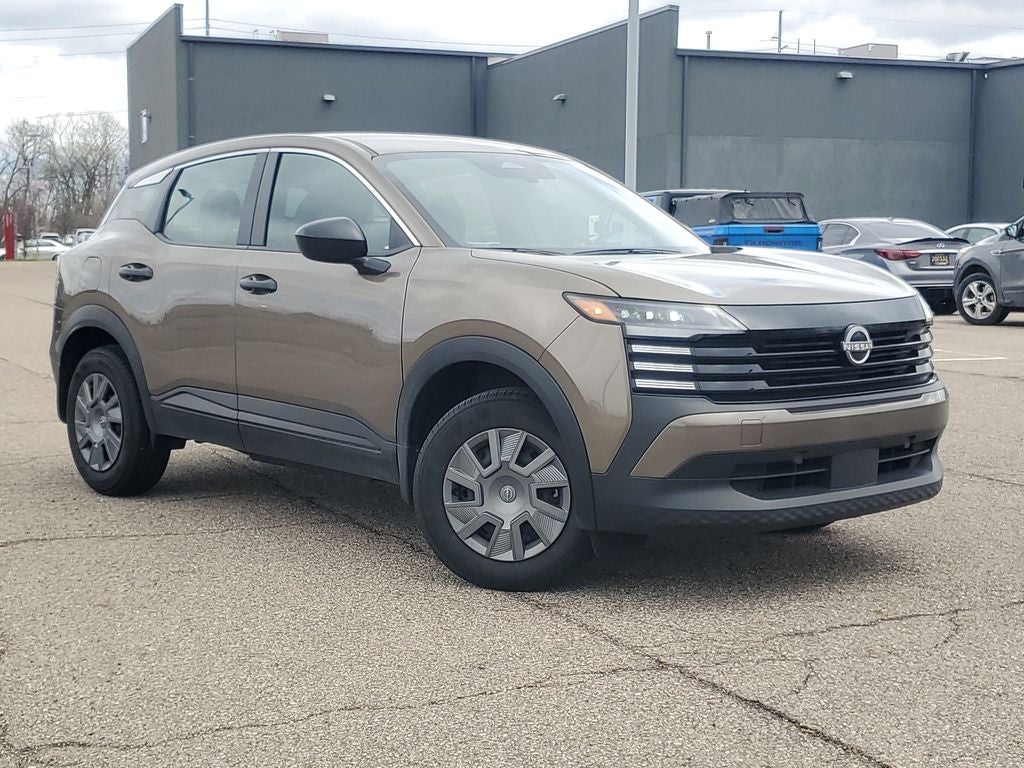 2025 Nissan Kicks S
