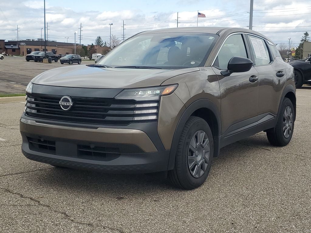 2025 Nissan Kicks S