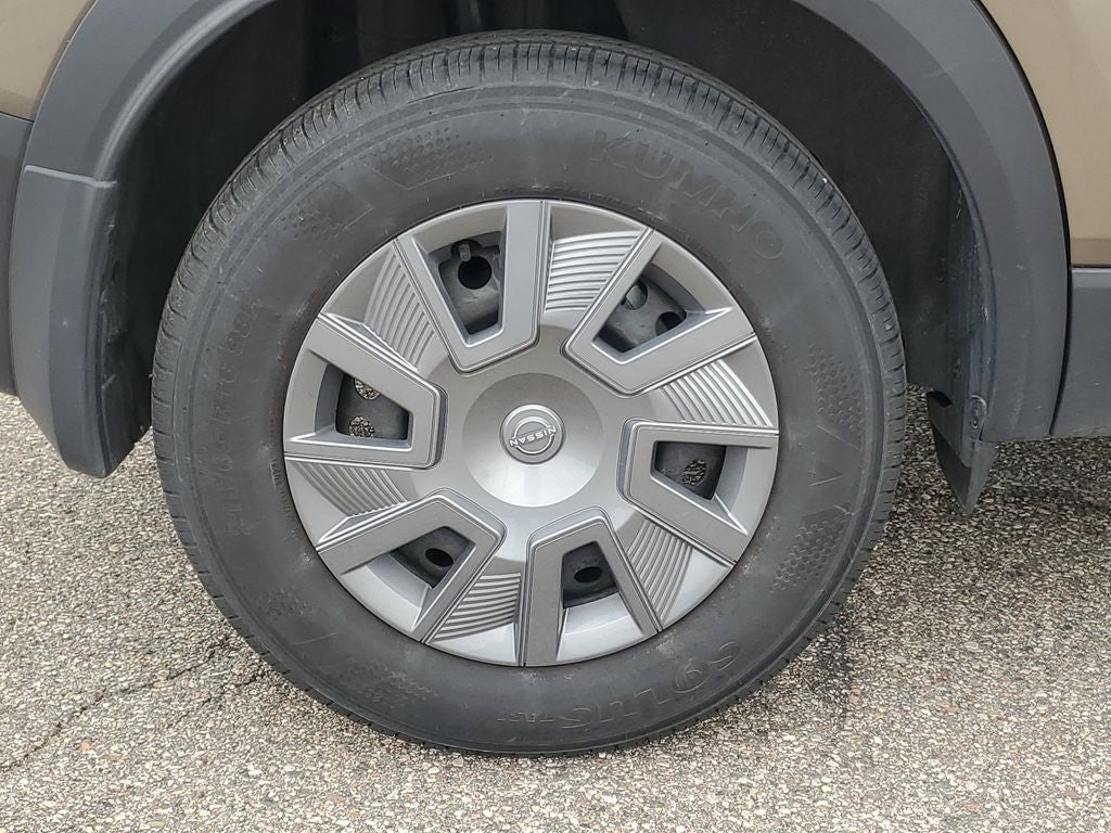 2025 Nissan Kicks S