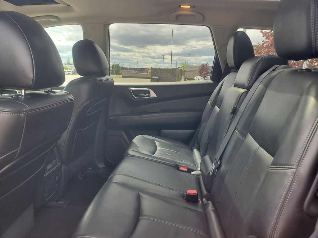 2013 Nissan Pathfinder SL