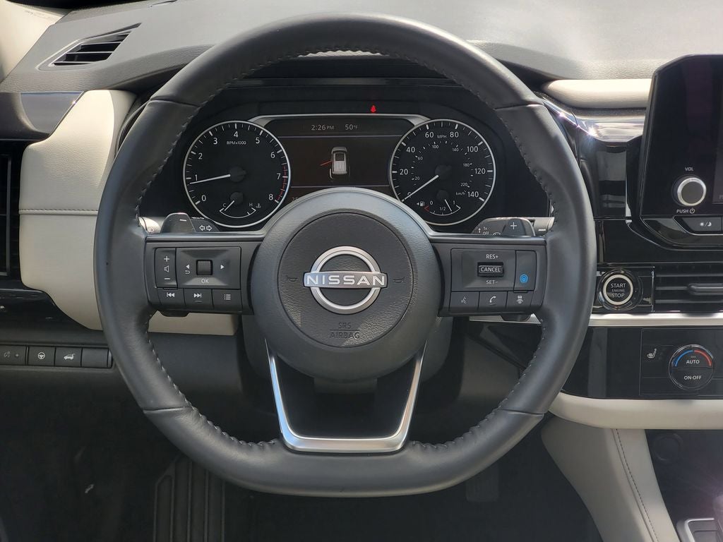 2024 Nissan Pathfinder SV