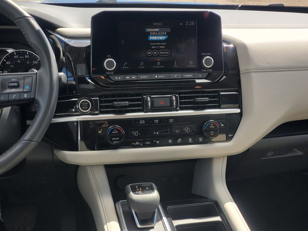 2024 Nissan Pathfinder SV