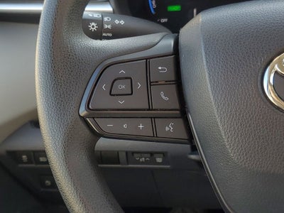 2023 Toyota Sienna LE