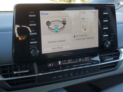 2023 Toyota Sienna LE