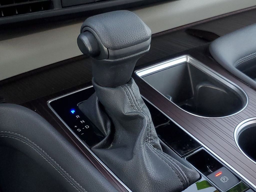 2023 Toyota Sienna LE